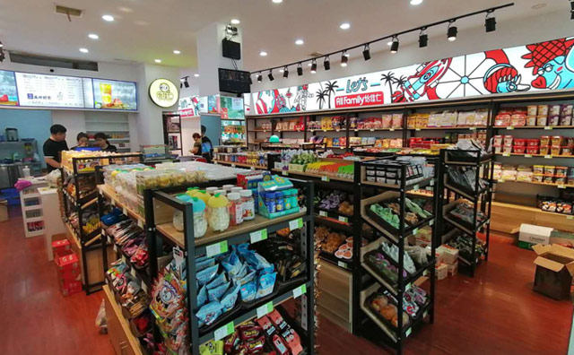 深耕產(chǎn)品細(xì)節(jié)，打造超高影響力，怡佳仁零食店品牌14年發(fā)展歷程