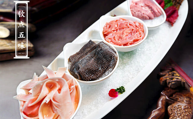 丹東開火鍋加盟店，如何規(guī)劃門頭形象？