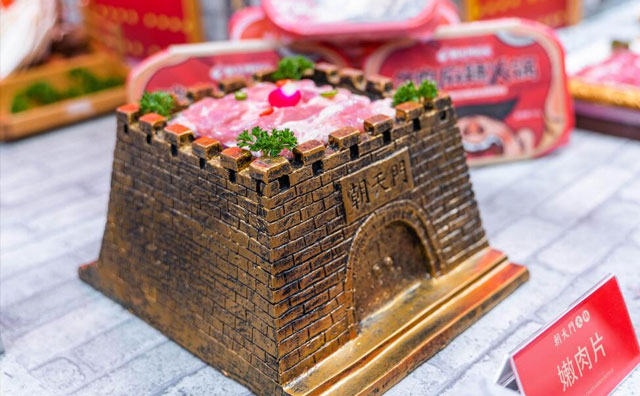 號稱來重慶必吃的地標(biāo)火鍋，朝天門讓你不留遺憾