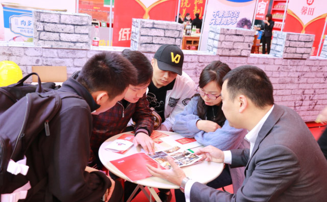 十一屆重慶火鍋美食文化節(jié)開火鍋加盟店，非遺火鍋了解下