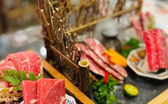 富士燒肉牧場，一家以誠心正意未您打造 美食的品牌