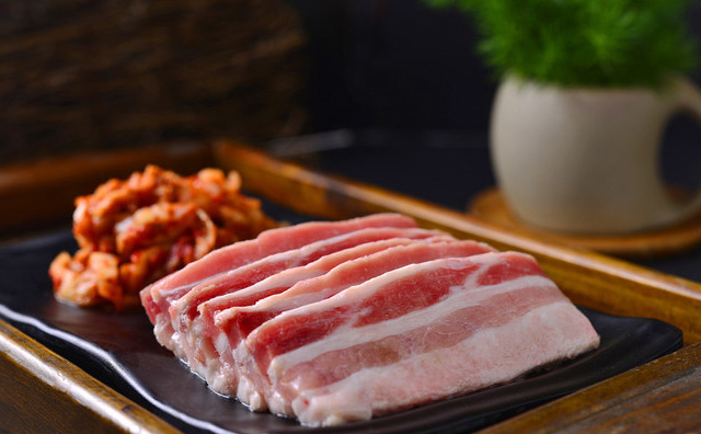 開(kāi)烤肉店掙錢(qián)嗎？它的利潤(rùn)是多少？