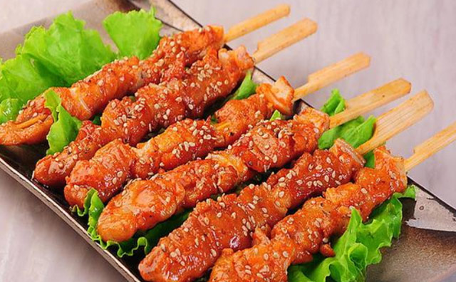 開燒烤店怎么才能讓人多起來，這些方面是關(guān)鍵點(diǎn)