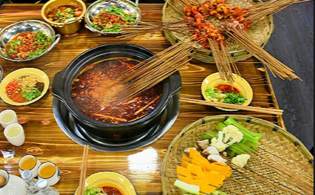 在商場開串串香快餐店合適嗎，綜合分析告訴你結(jié)果