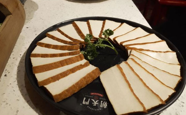 來年準(zhǔn)備開火鍋店，需要做哪些準(zhǔn)備？