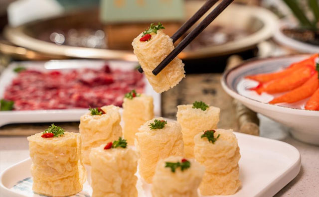 火鍋店前廳及店長(zhǎng)的工作職責(zé)是什么？
