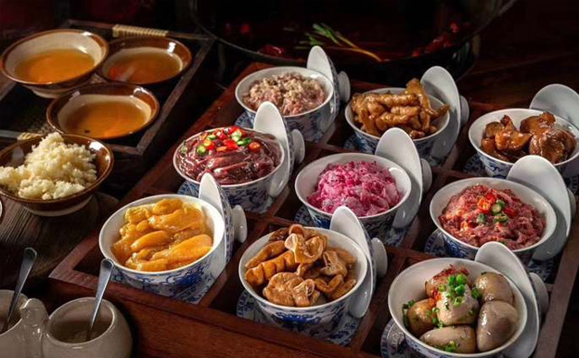 開(kāi)餐飲店怎么樣，教您如何降低投資風(fēng)險(xiǎn)