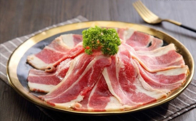 縣城開自助烤肉店是不是好選擇，看這三點(diǎn)讓你一目了然