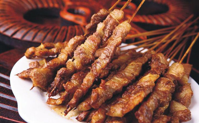 開燒烤店怎么才能經(jīng)營得很好，重點(diǎn)是做好這些方面