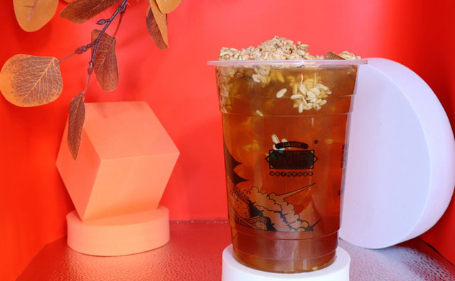 奶茶店怎么吸引學(xué)生，這三點(diǎn)必須做到位