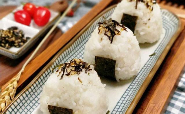飯團(tuán)店沒生意，你可以試試這樣做