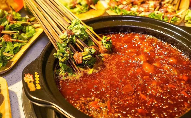 開一家串串香加盟店，如何迅速融入市場