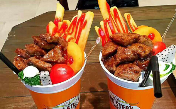 餐廳要想多提高營業(yè)額，就得多用些心