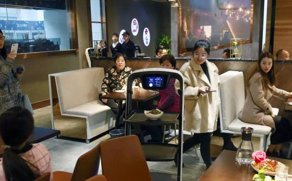 京東開了家X未來(lái)餐廳，除了機(jī)器人炒菜還能干什么