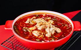 老黃記丁丁美蛙魚頭自助魚火鍋，味鮮美味，營養(yǎng)豐富