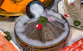 “網(wǎng)紅餐飲”盛行，傳統(tǒng)餐廳該如何破局？