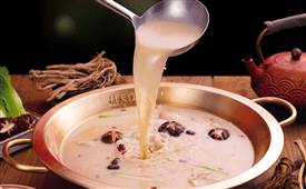 冬季吃什么暖和？鮮香菌湯火鍋?zhàn)萄a(bǔ)身心