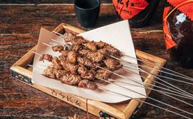 開(kāi)一家烤羊肉串店怎么樣，要開(kāi)店的你一定要看