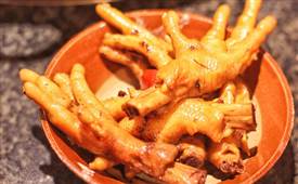 新手開小吃店怎么選址生意好，這幾點(diǎn)非常重要