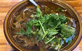 開(kāi)牛肉湯應(yīng)該注意些什么？哪些牛湯品牌值得加盟